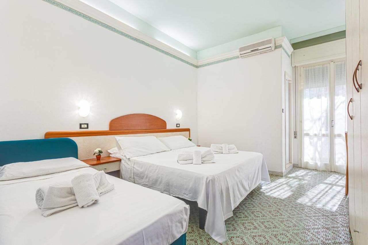 Hotel Augustus Gatteo a Mare Kültér fotó