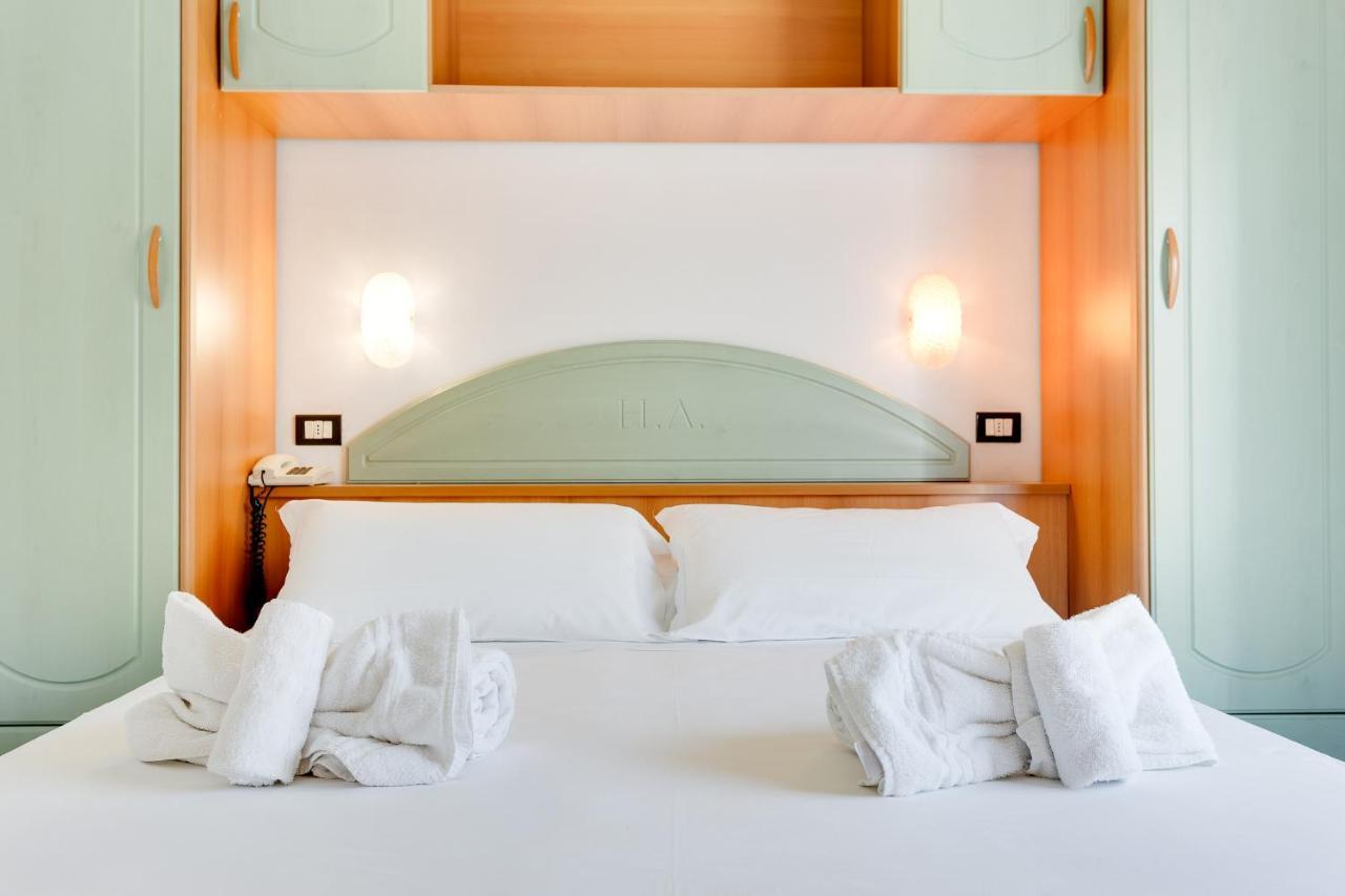 Hotel Augustus Gatteo a Mare Kültér fotó