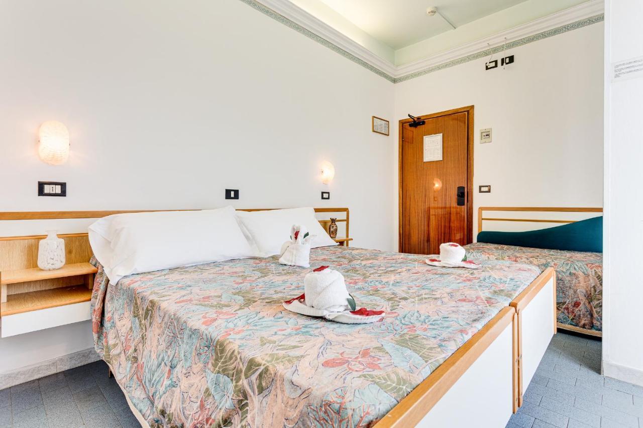 Hotel Augustus Gatteo a Mare Kültér fotó