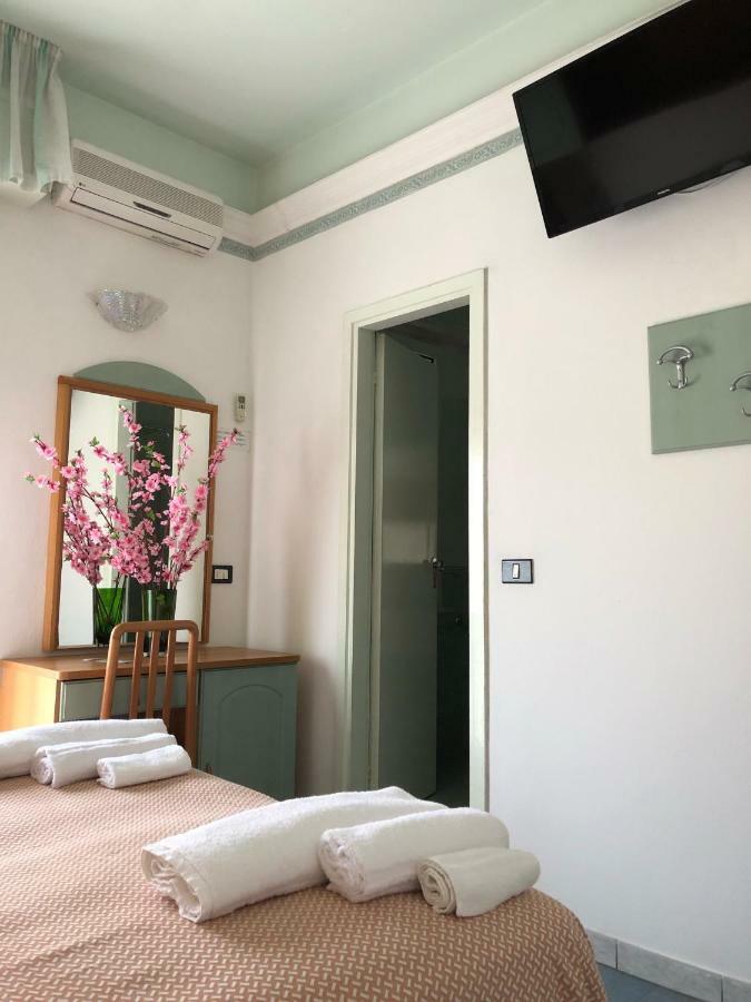 Hotel Augustus Gatteo a Mare Kültér fotó